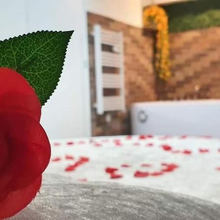 Love Rooms De La Presqu'Ile Saint-Vincent-de-Paul  Buitenkant foto
